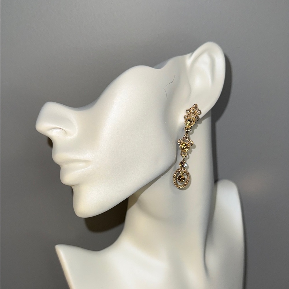 Beautiful Filigree Drop Earrings - Elegant Women's Jewelry